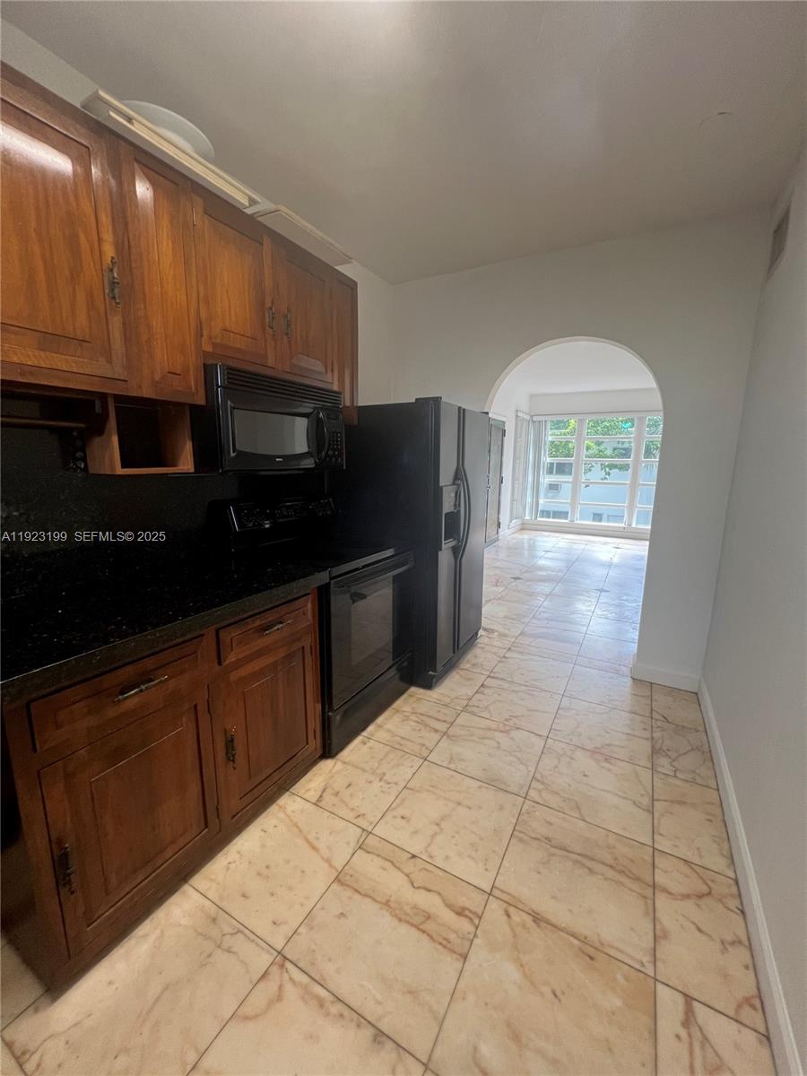 9350 E Bay Hbr Dr #6 Bay Harbor Islands, FL 33154