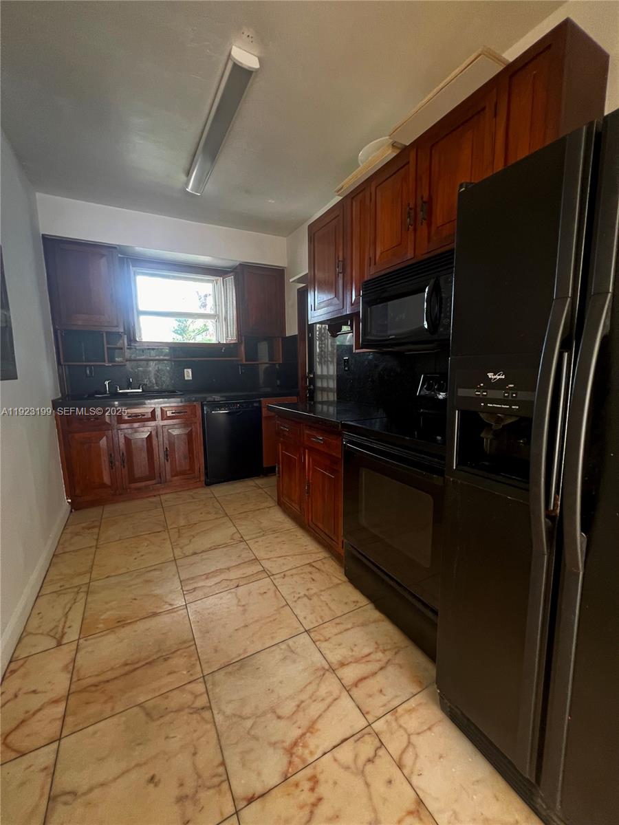 9350 E Bay Hbr Dr #6 Bay Harbor Islands, FL 33154