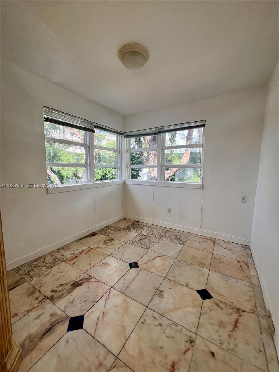 9350 E Bay Hbr Dr #6 Bay Harbor Islands, FL 33154