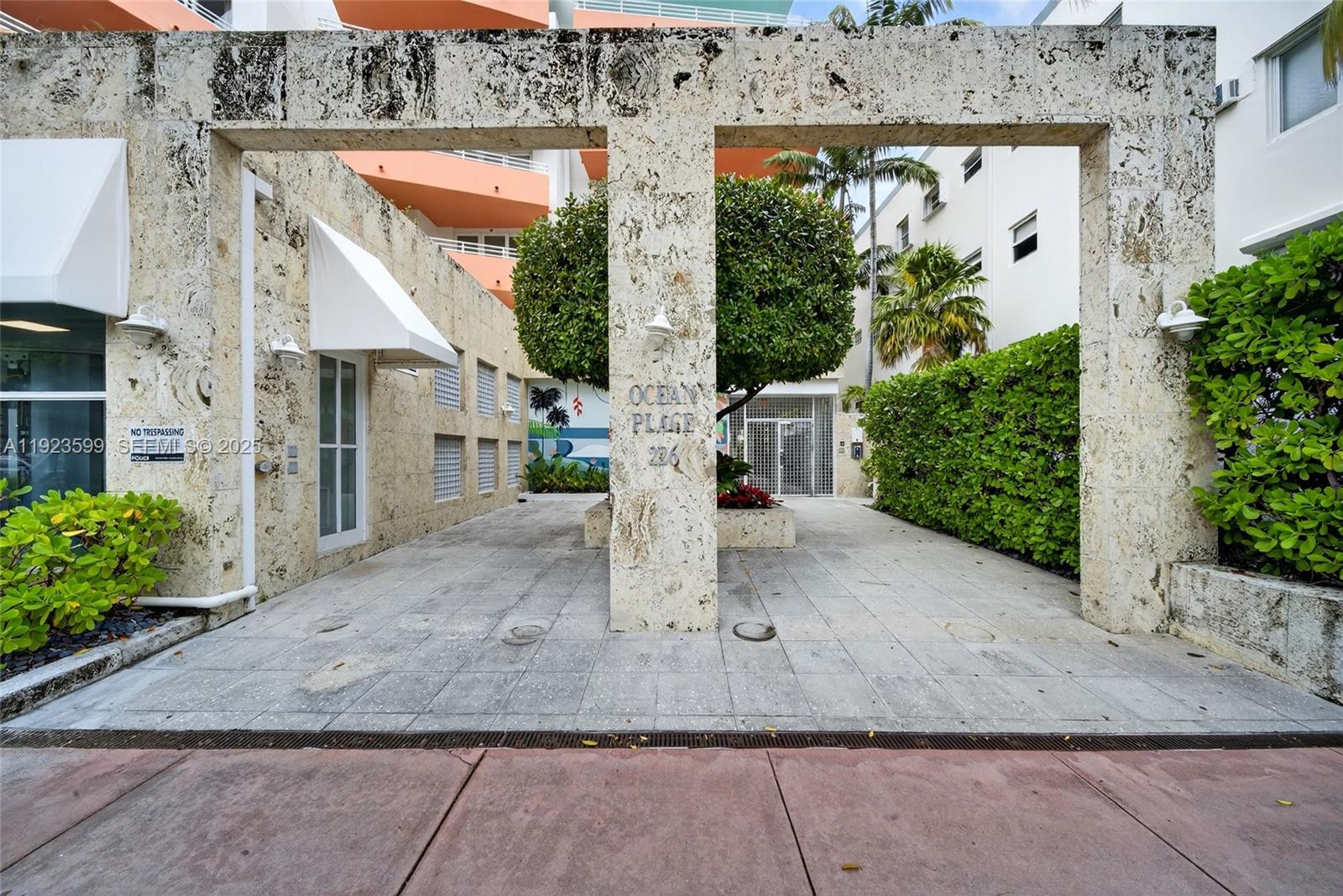 226 Ocean Dr #3C Miami Beach, FL 33139