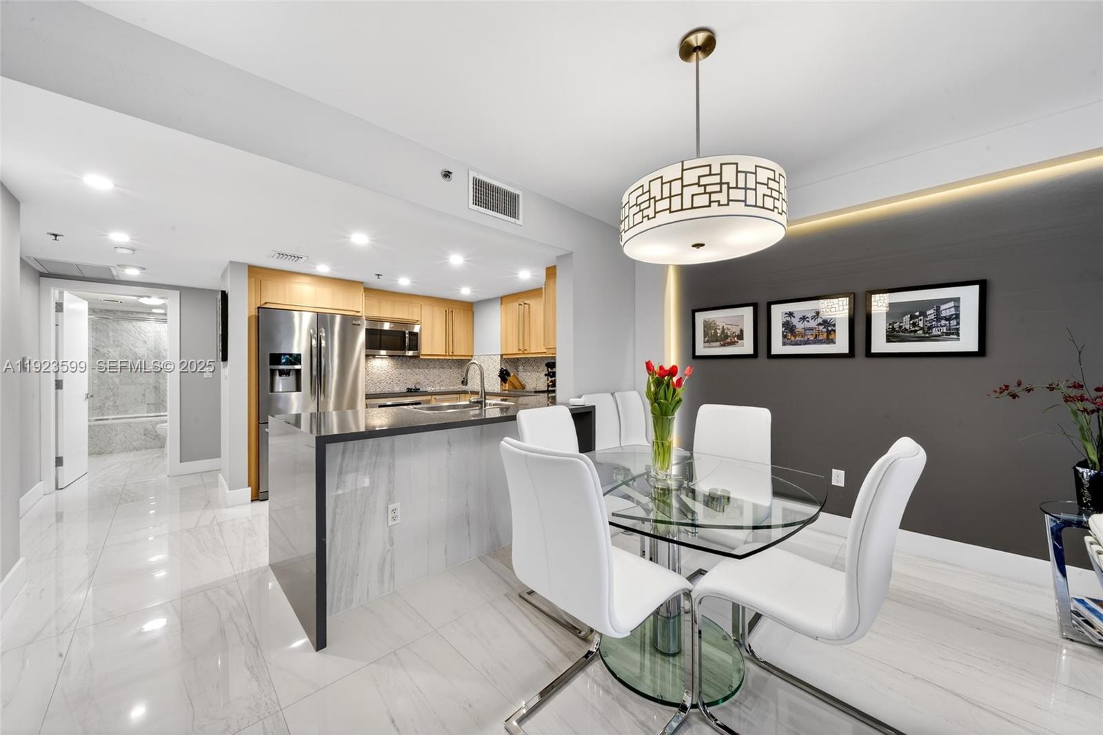 226 Ocean Dr #3C Miami Beach, FL 33139