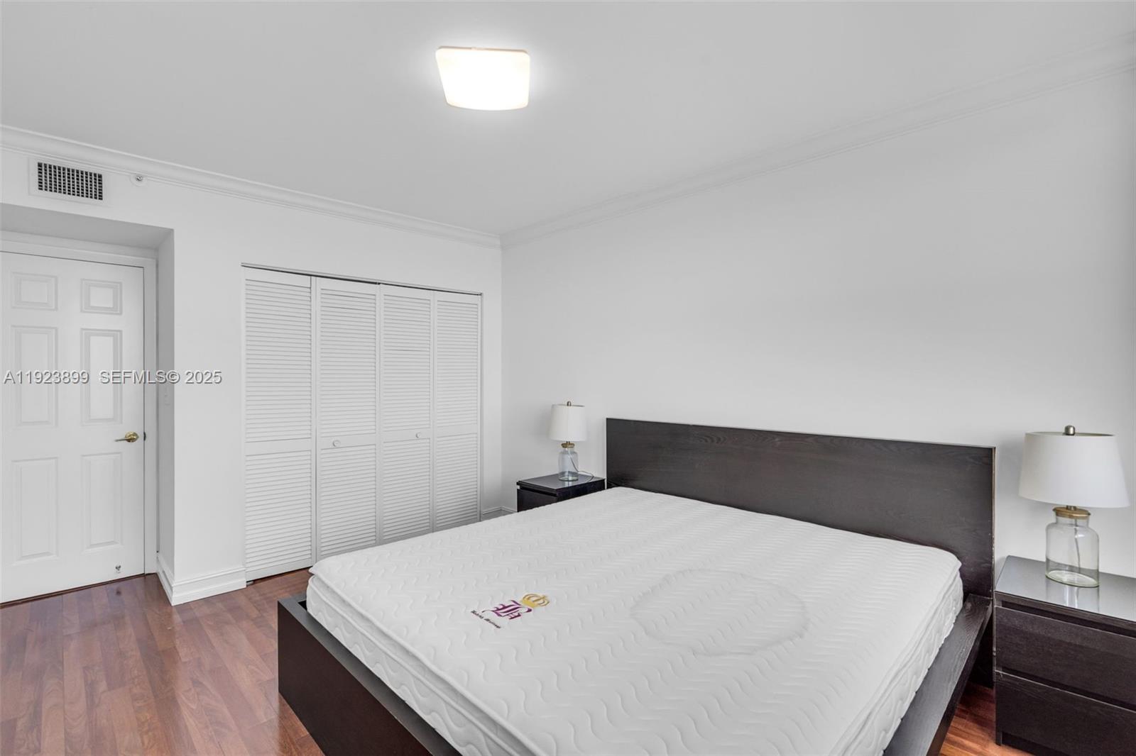 800 Claughton Is Dr #1202 Miami, FL 33131