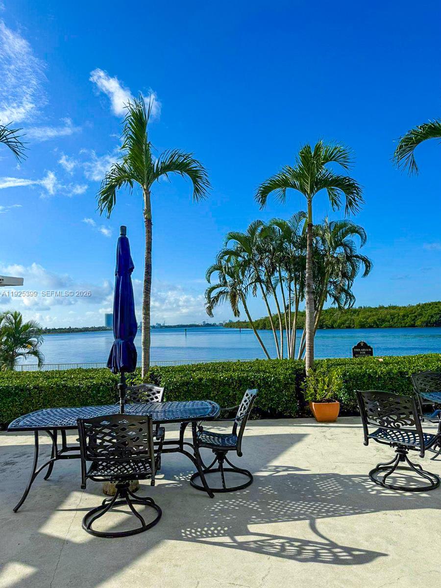 image Arlen House Condo20