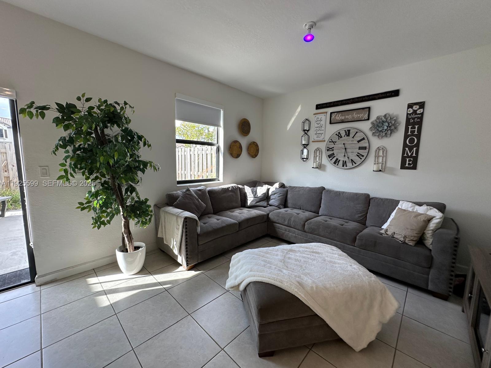 22952 SW 127th Ct #1 Miami, FL 33170