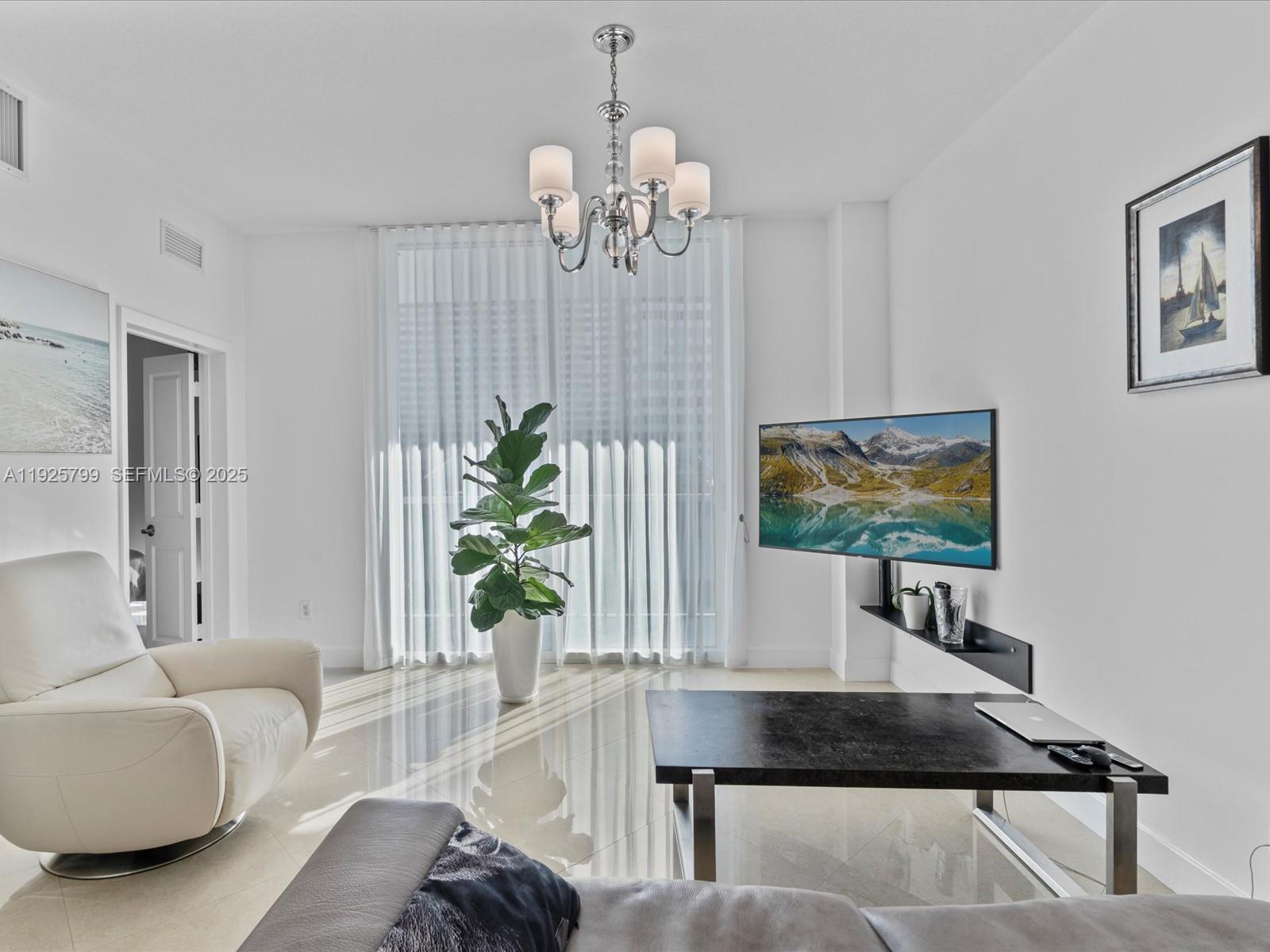 1945 S Ocean Dr #404