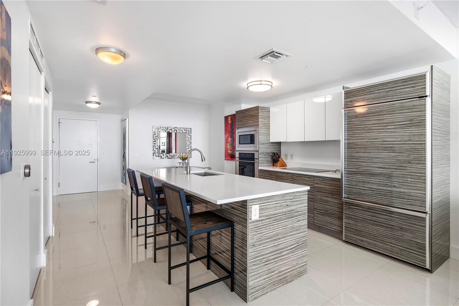 460 NE 28th St #2006 Miami, FL 33137