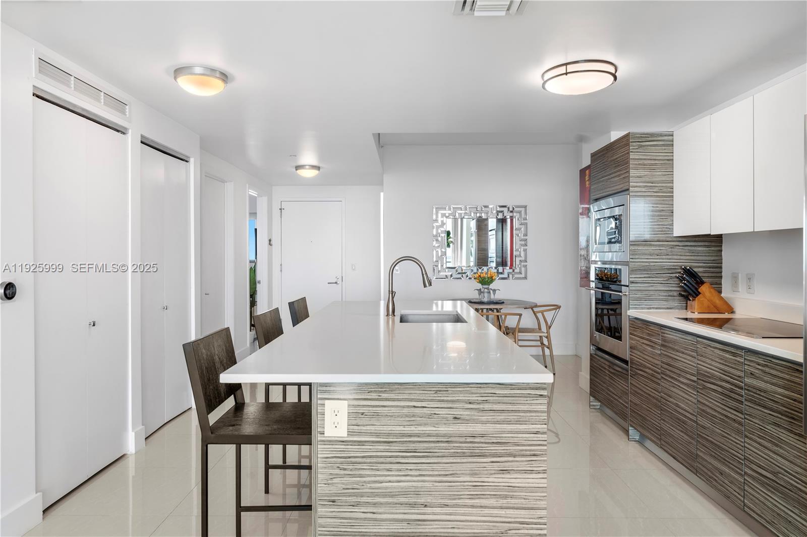 460 NE 28th St #2006 Miami, FL 33137