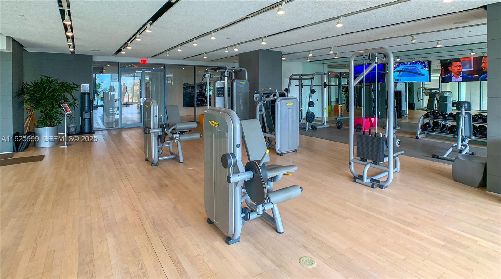 460 NE 28th St #2006 Miami, FL 33137