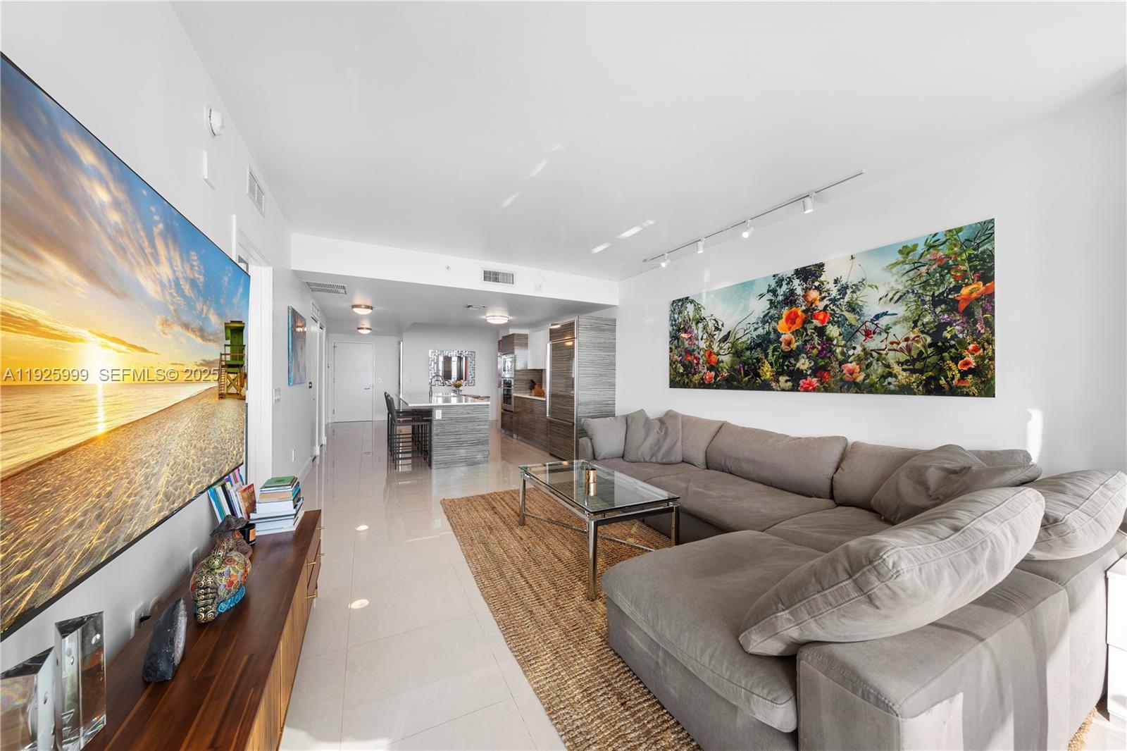 460 NE 28th St #2006 Miami, FL 33137