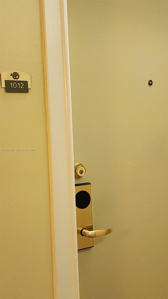 2951 S Bayshore Dr #1012 Miami, FL 33133