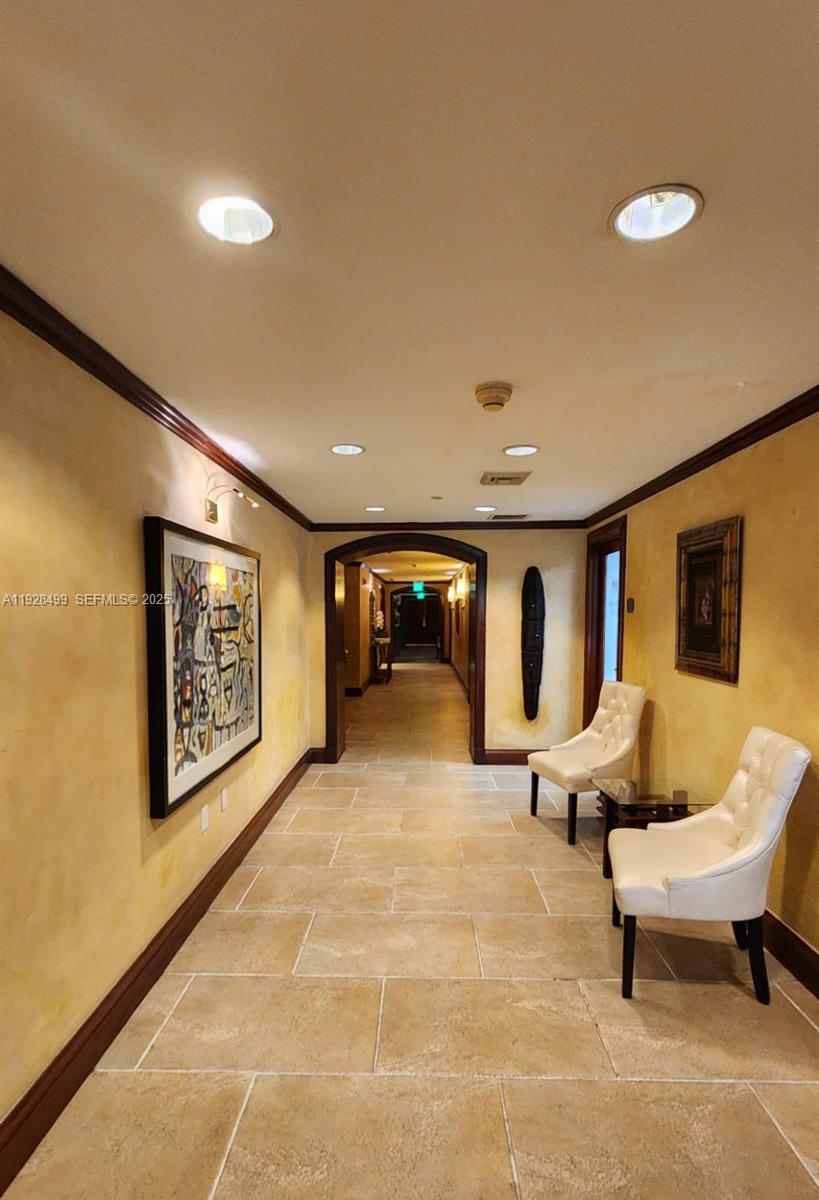 2951 S Bayshore Dr #1012 Miami, FL 33133