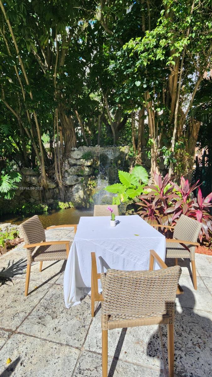 2951 S Bayshore Dr #1012 Miami, FL 33133