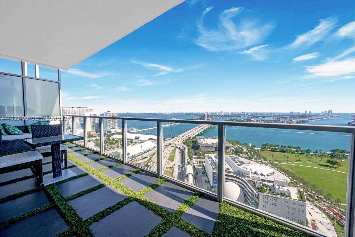 1100 Biscayne Blvd #3104