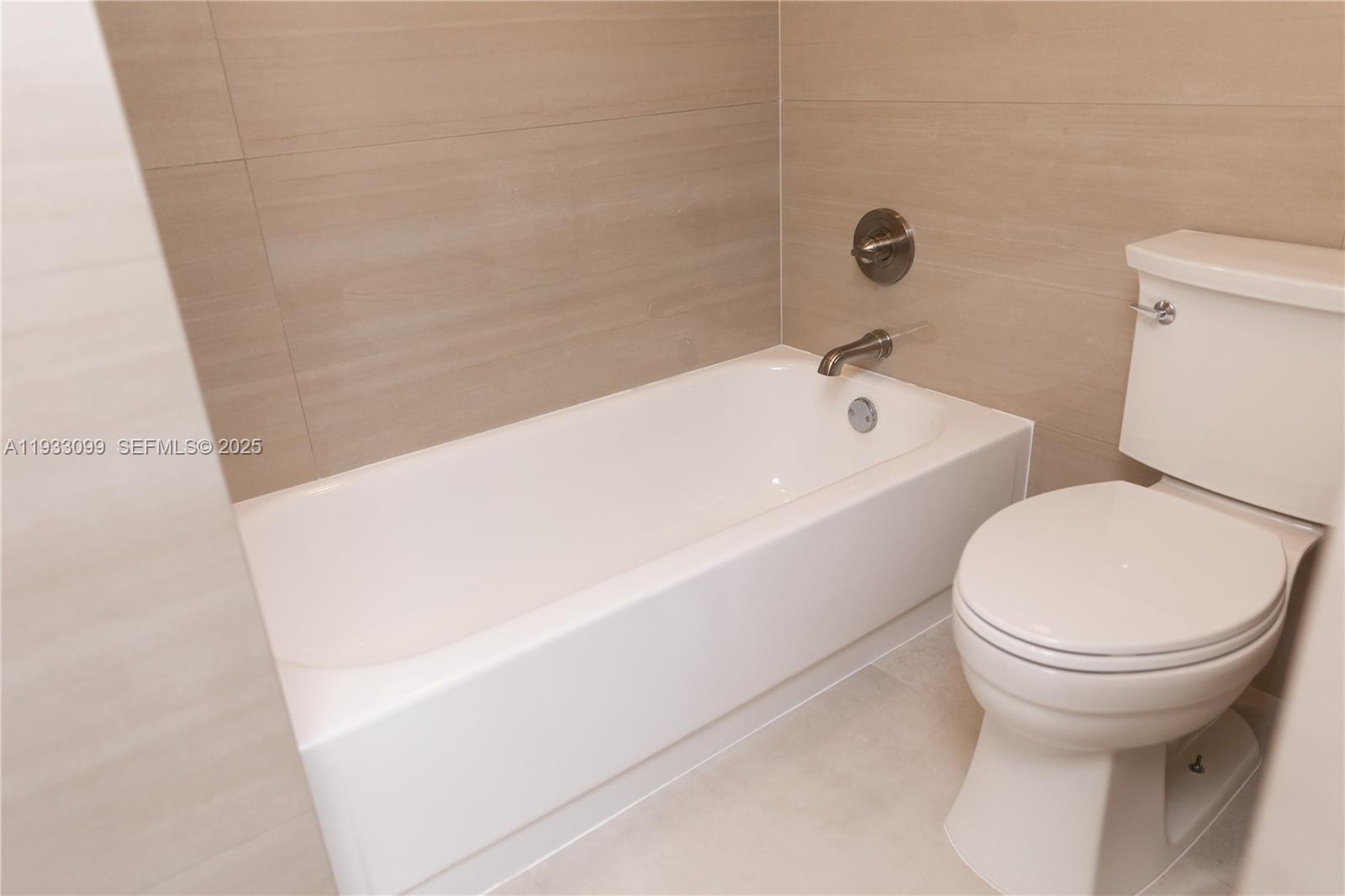 Undisclosed Address Aventura, FL 33180