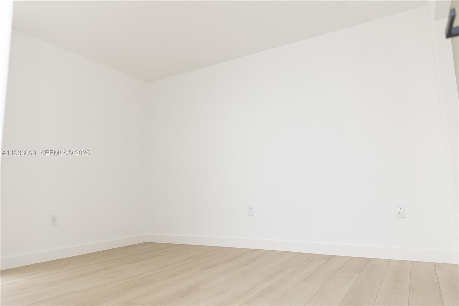 Undisclosed Address Aventura, FL 33180