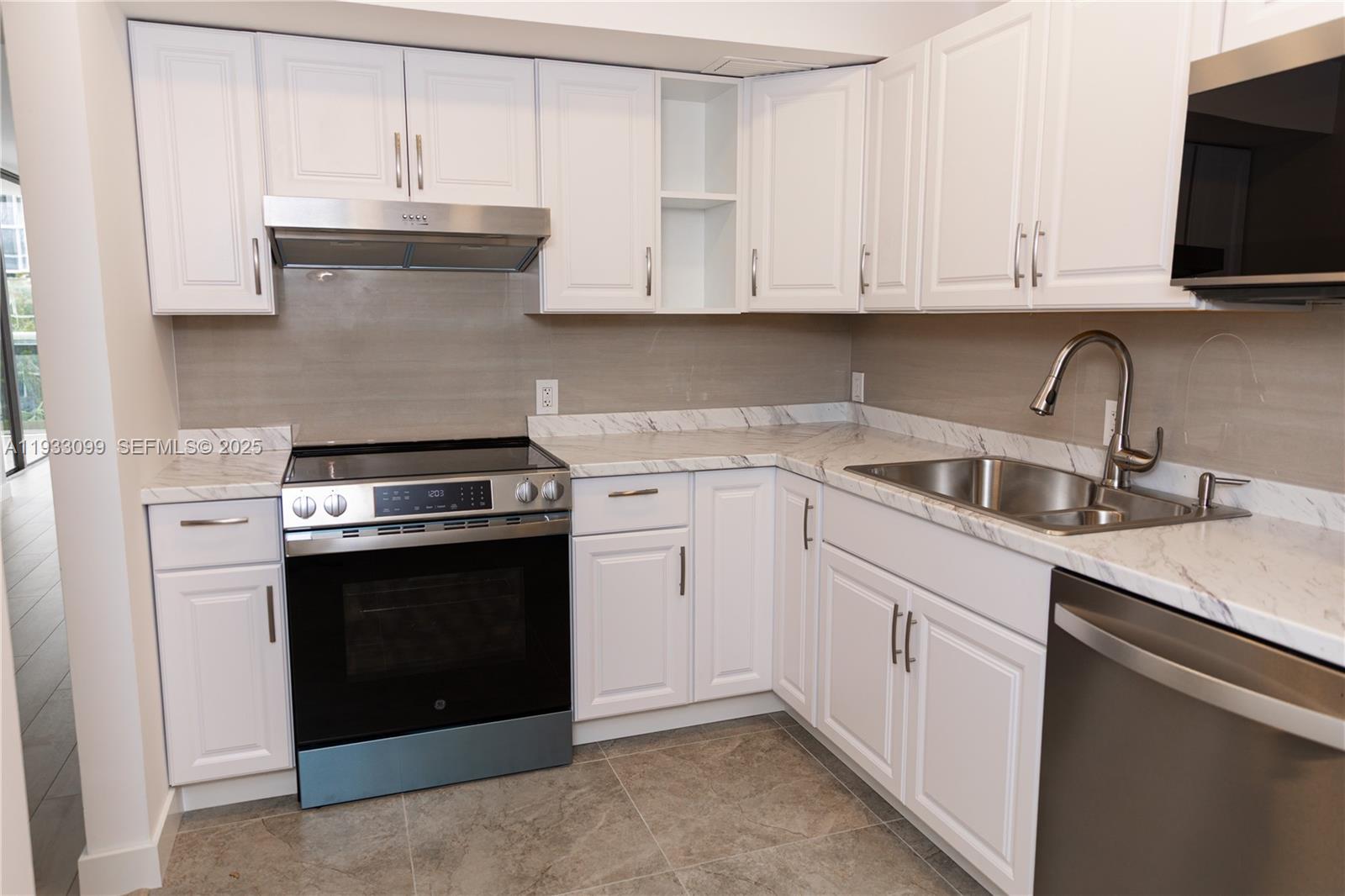 Undisclosed Address Aventura, FL 33180