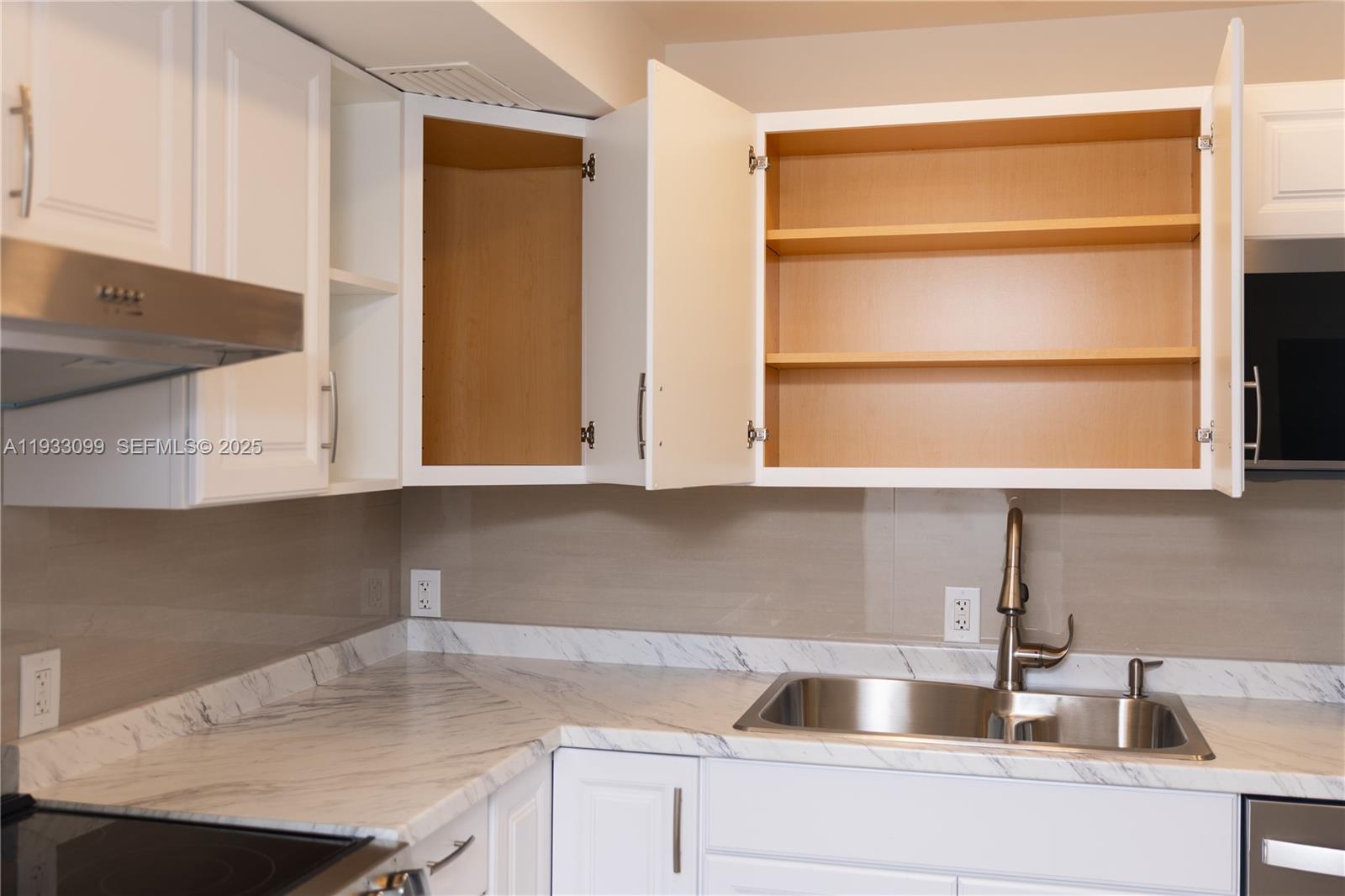 Undisclosed Address Aventura, FL 33180