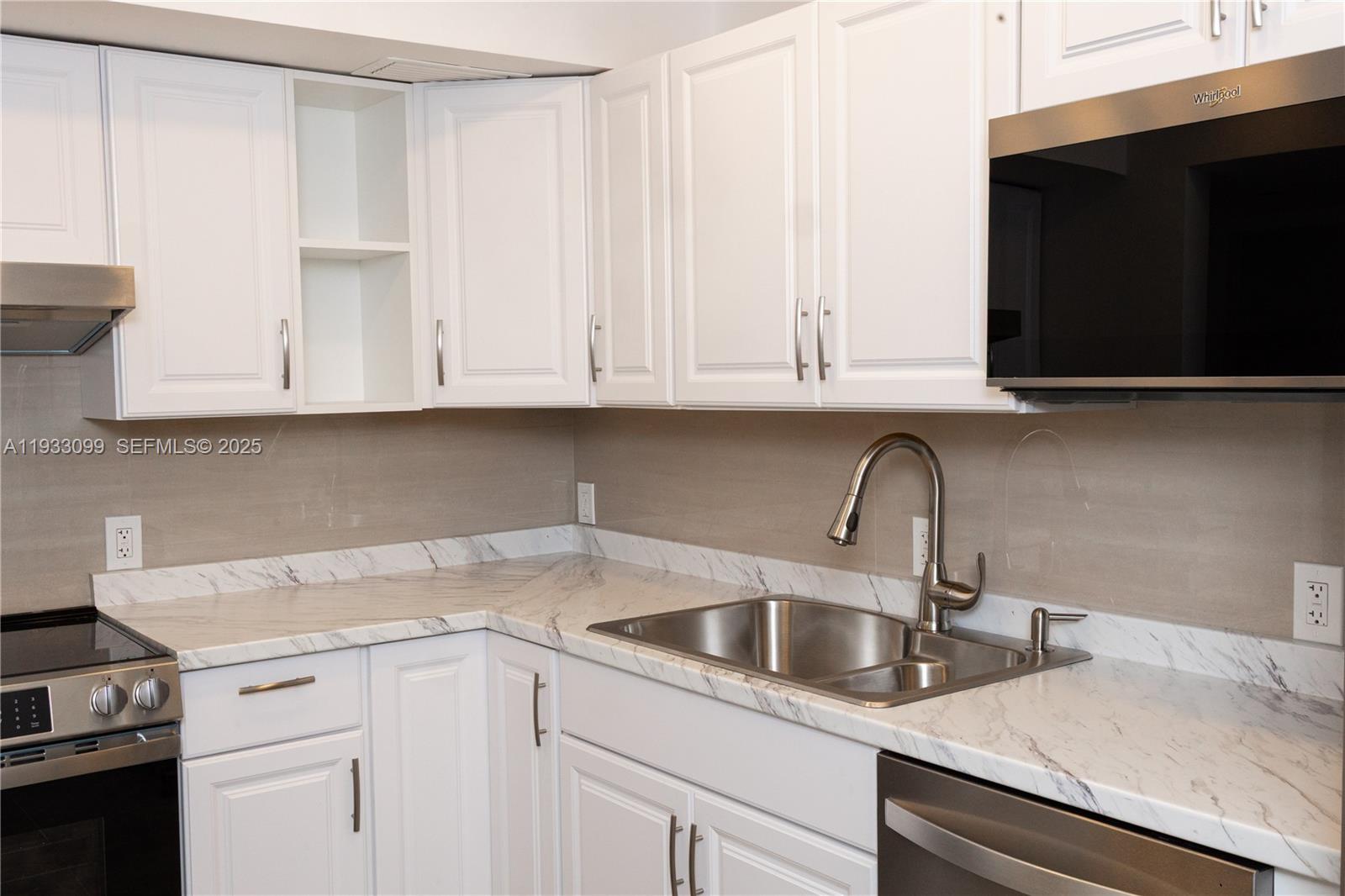 Undisclosed Address Aventura, FL 33180