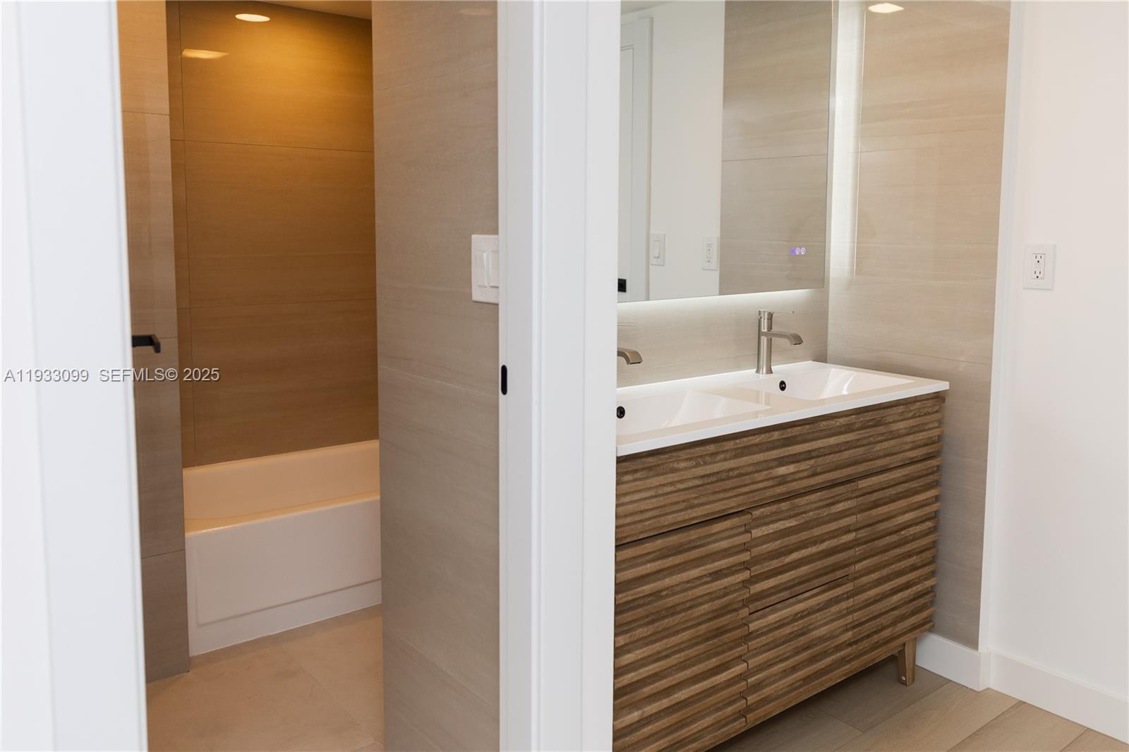 Undisclosed Address Aventura, FL 33180