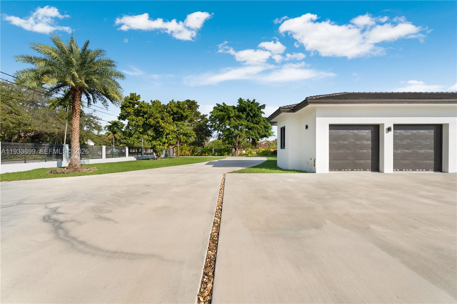 10398 SW 64th St Miami, FL 33173