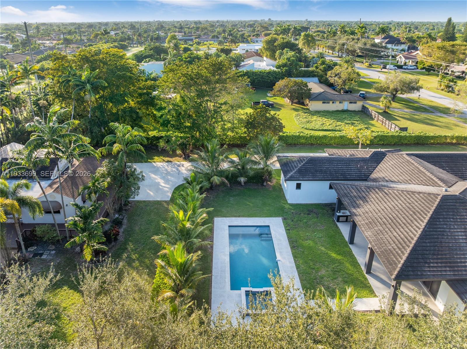 10398 SW 64th St Miami, FL 33173