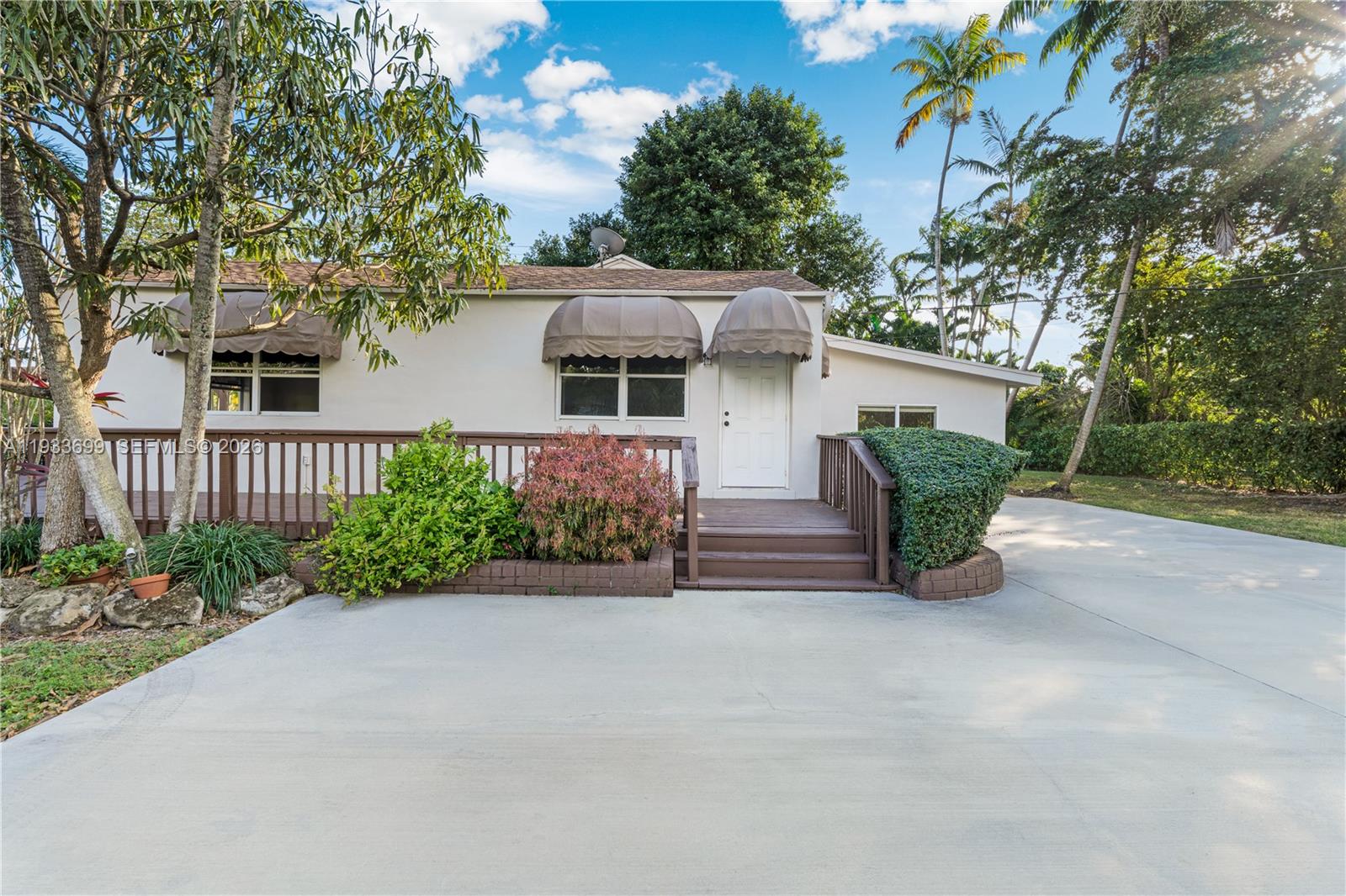 10398 SW 64th St Miami, FL 33173