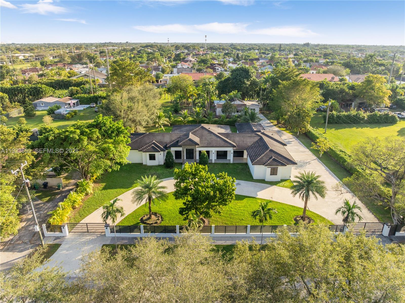 10398 SW 64th St Miami, FL 33173