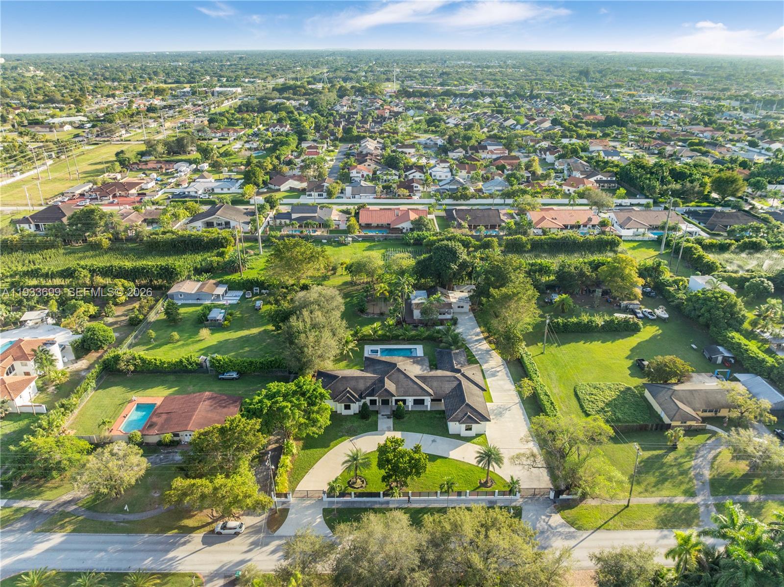 10398 SW 64th St Miami, FL 33173