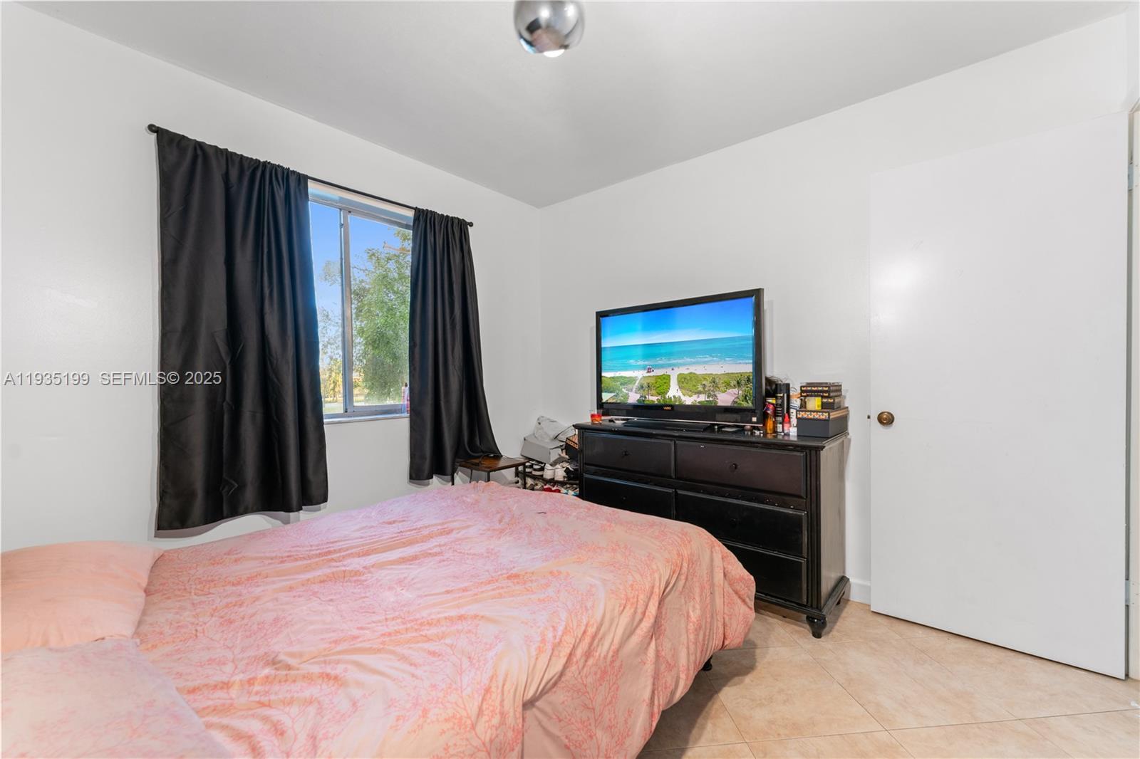 3021 N Oakland Frst Dr #208 Oakland Park, FL 33309