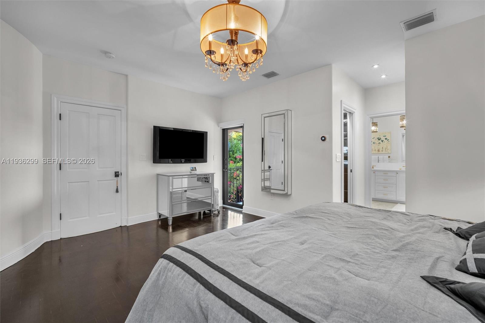 627 Alcazar Ave Coral Gables, FL 33134