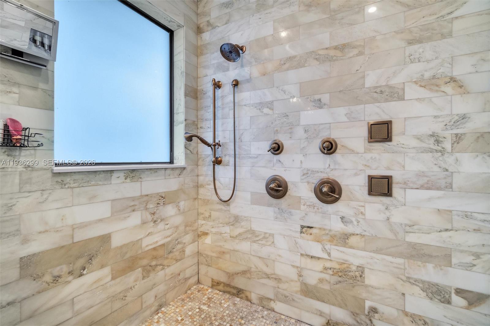 627 Alcazar Ave Coral Gables, FL 33134