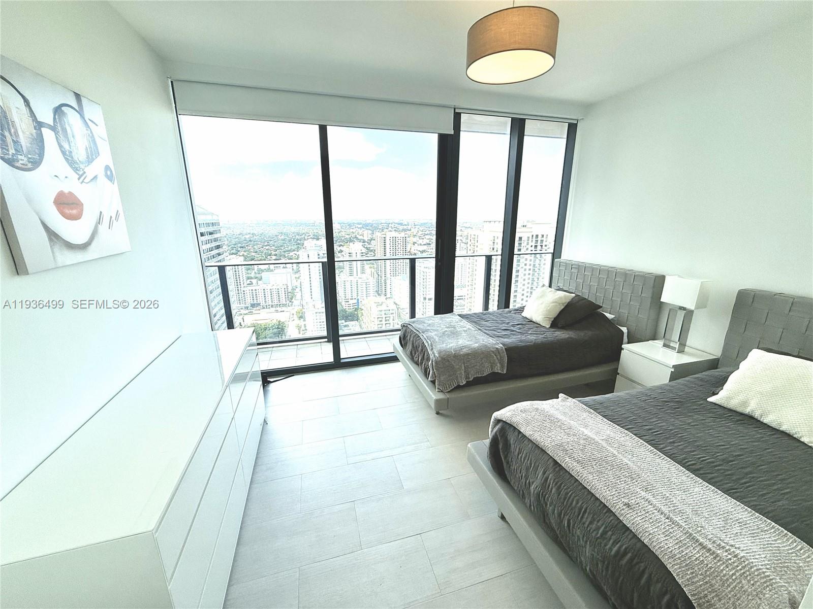 image Brickell Flatiron10