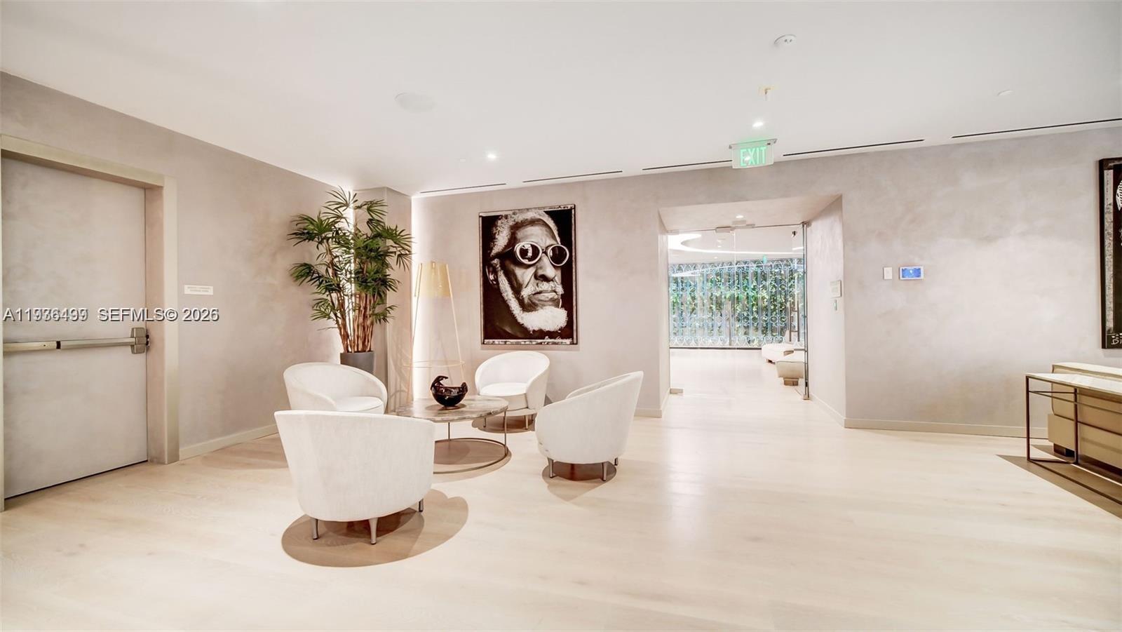 image Brickell Flatiron36