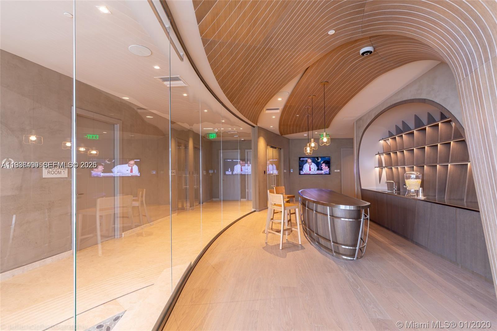 image Brickell Flatiron44