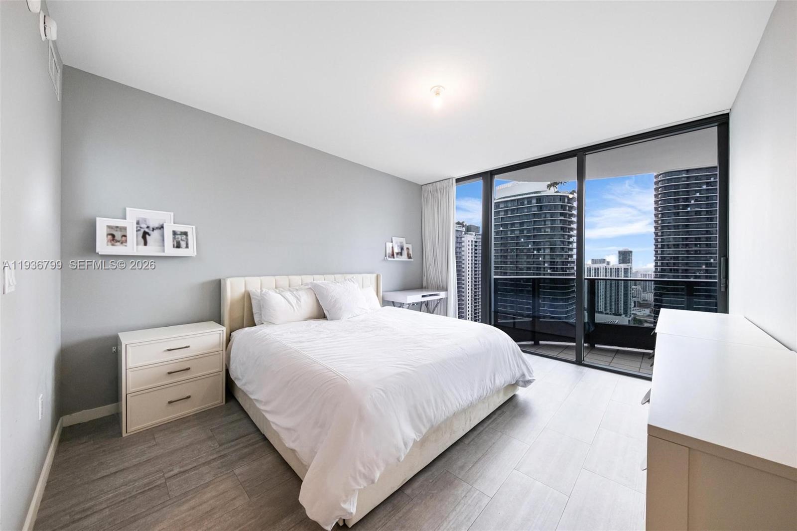 image Brickell Flatiron9