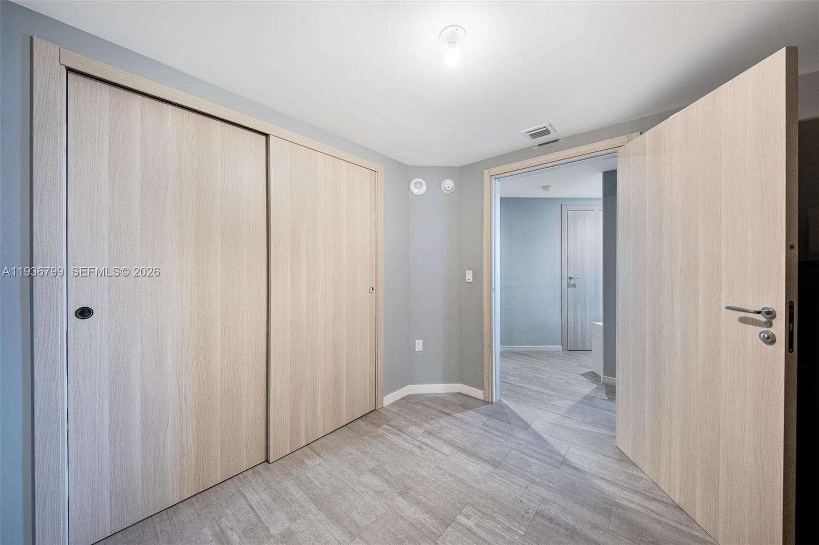 image Brickell Flatiron16