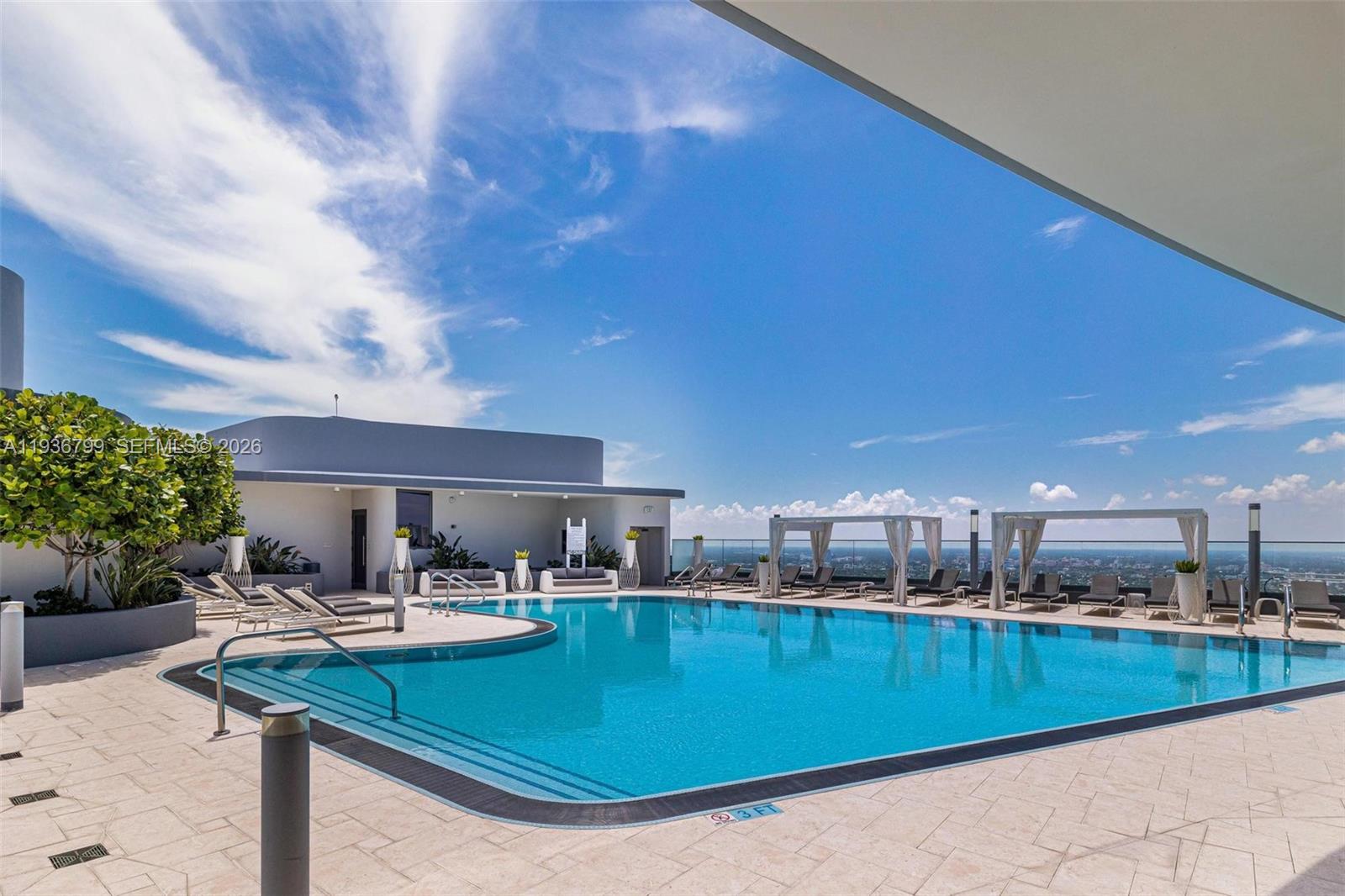 image Brickell Flatiron18