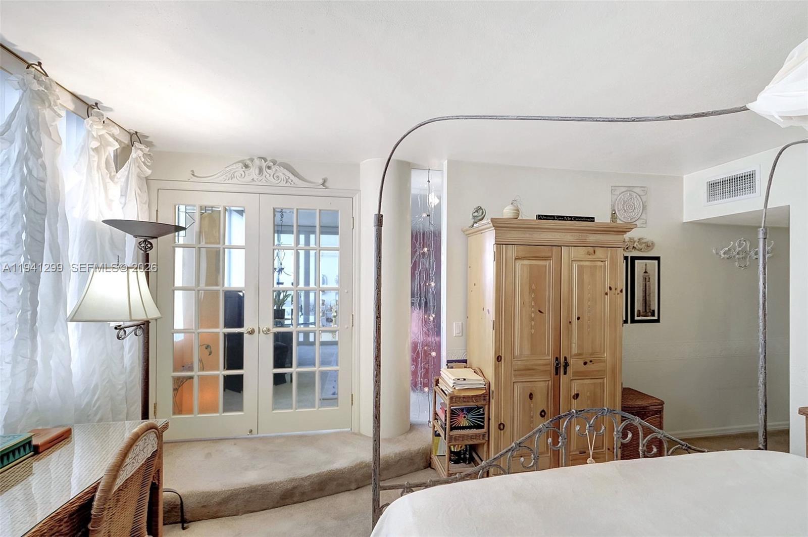 5005 Collins Ave #1224 Miami Beach, FL 33140