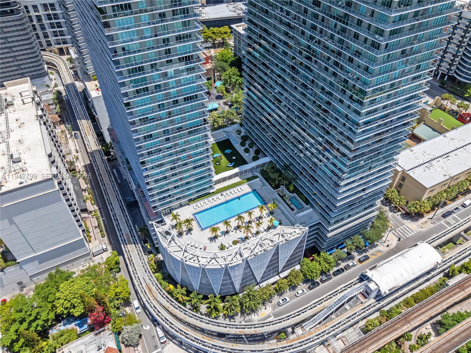 image Axis On Brickell8