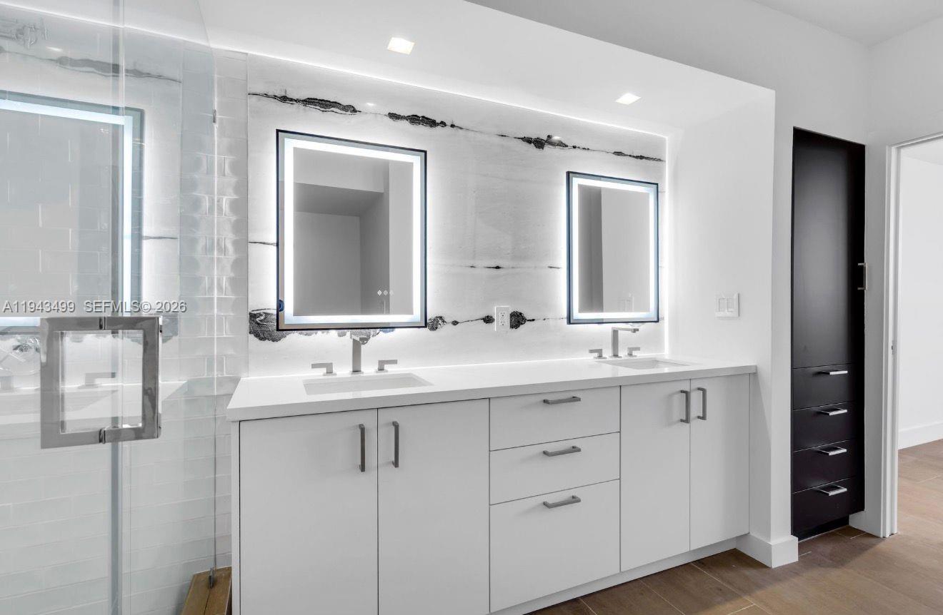 image The Waverly at South Beach11