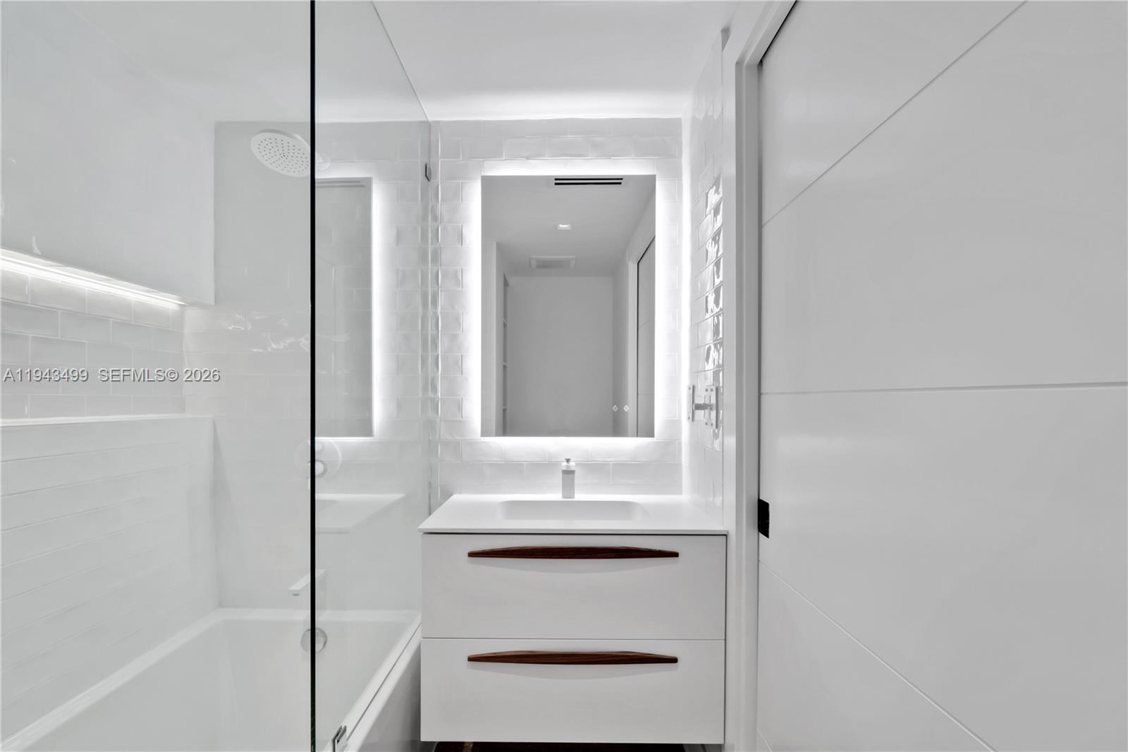 image The Waverly at South Beach15