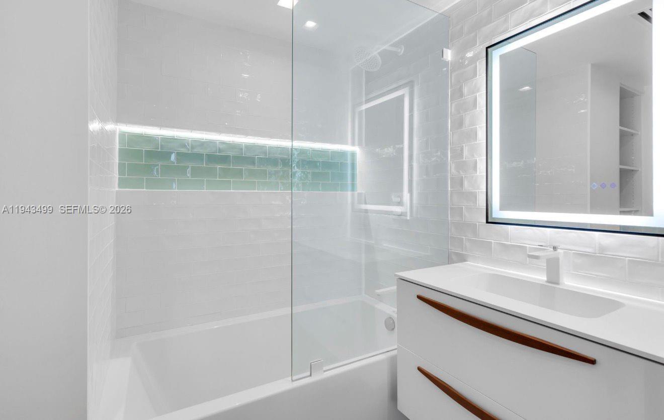 image The Waverly at South Beach16