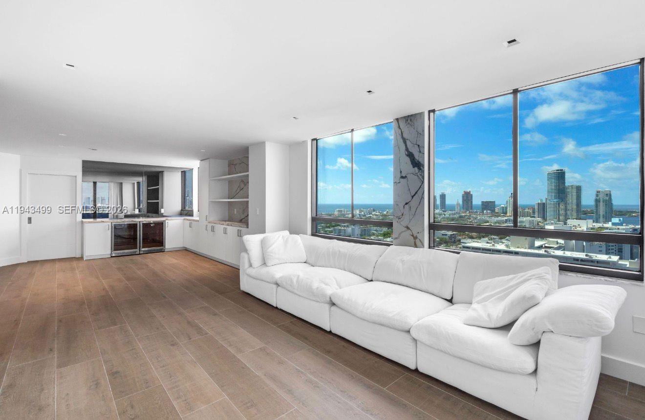 image The Waverly at South Beach2