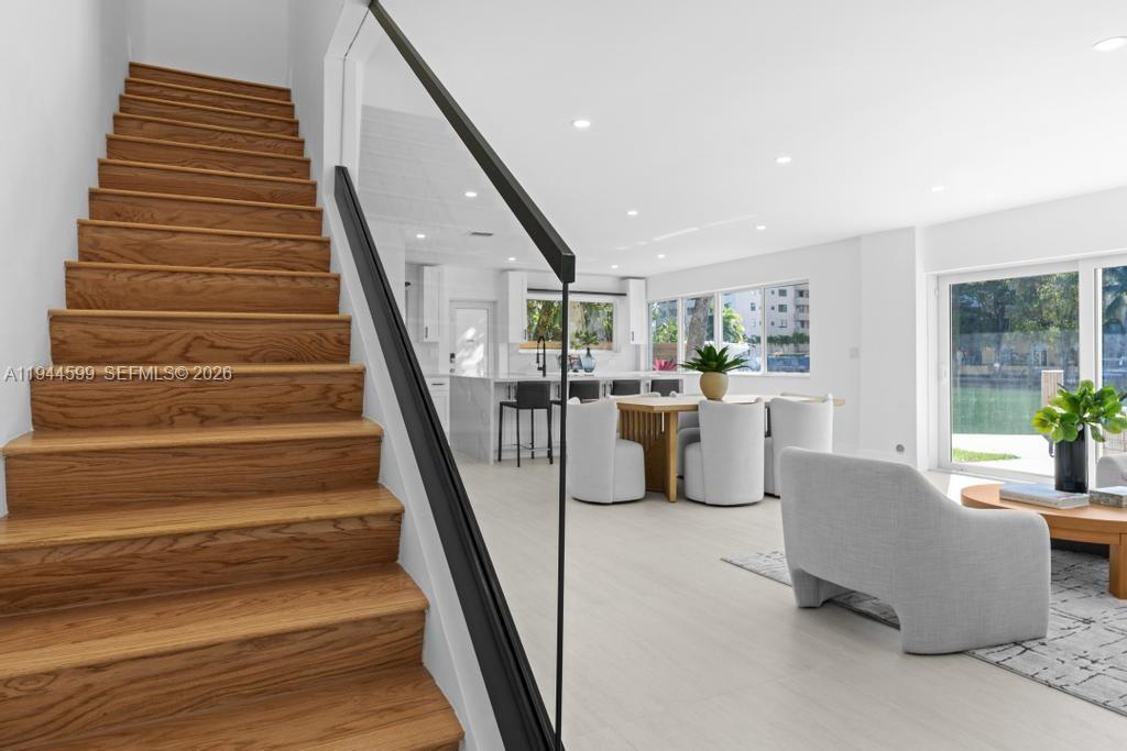 7286 Gary Ave Miami Beach, FL 33141