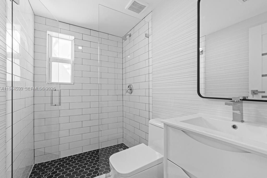 7286 Gary Ave Miami Beach, FL 33141