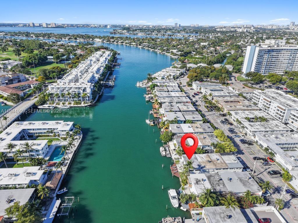 7286 Gary Ave Miami Beach, FL 33141