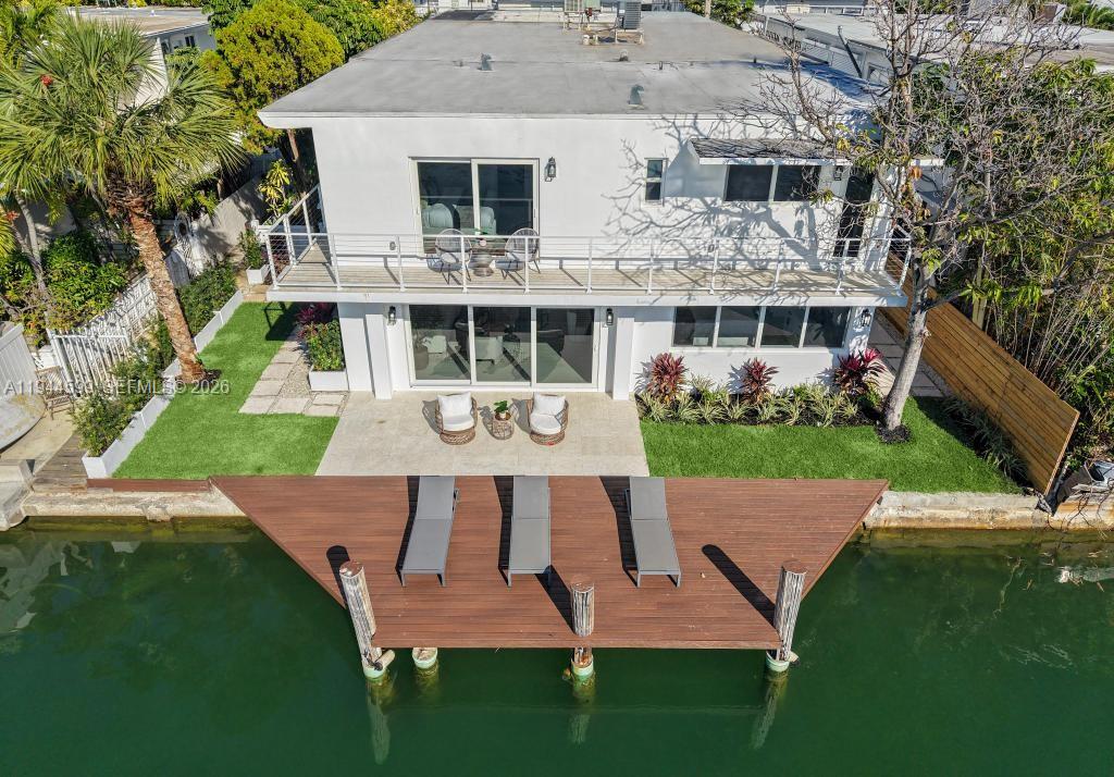 7286 Gary Ave Miami Beach, FL 33141