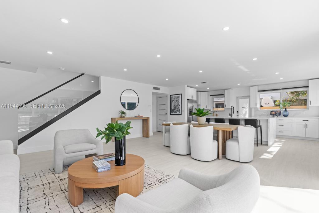 7286 Gary Ave Miami Beach, FL 33141