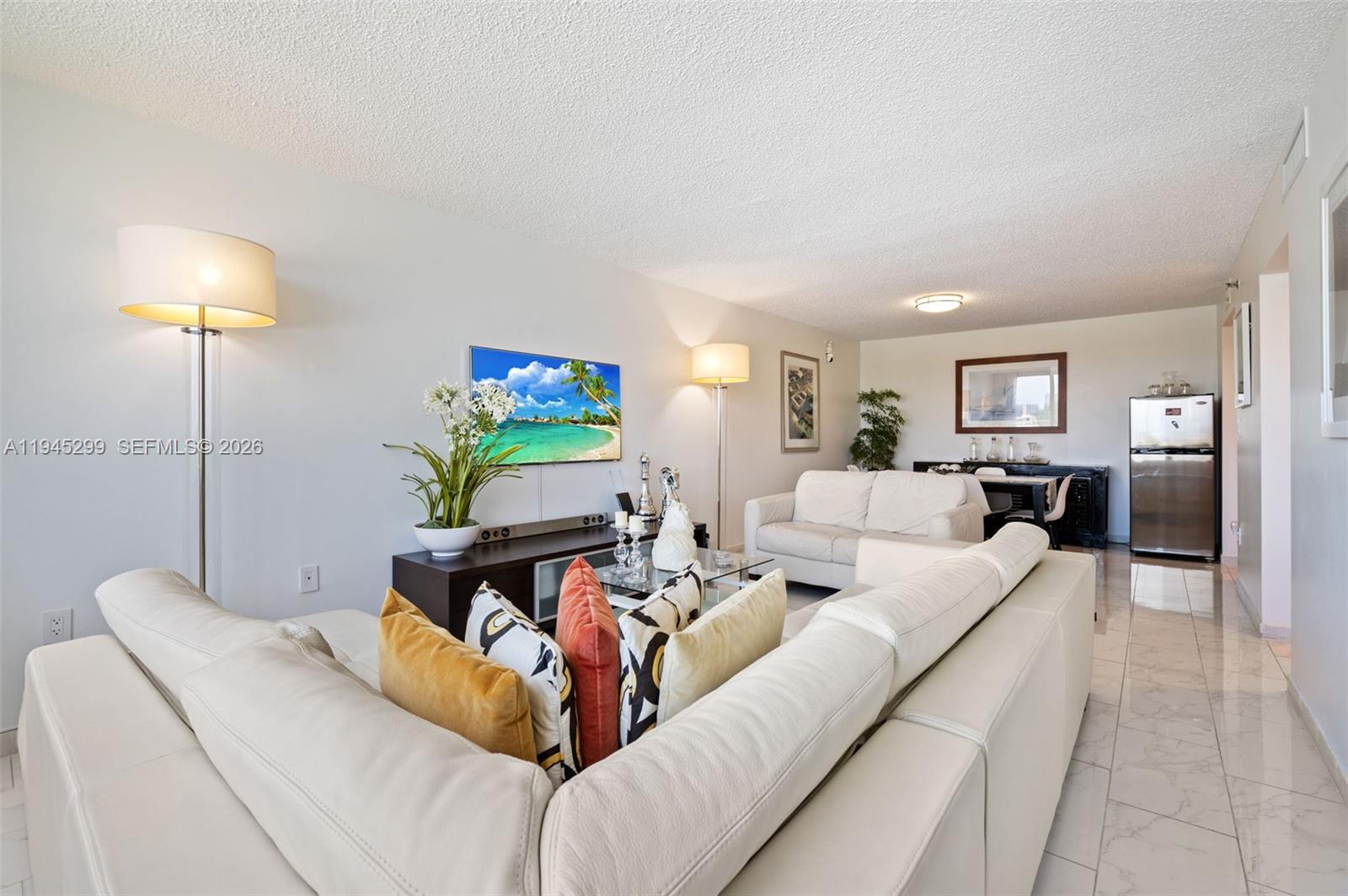 17890 W Dixie #603 North Miami Beach, FL 33160