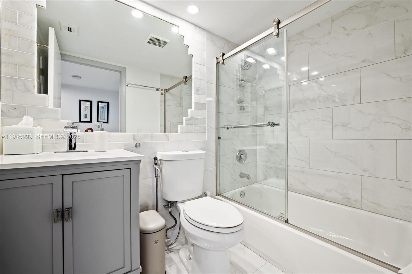 17890 W Dixie #603 North Miami Beach, FL 33160